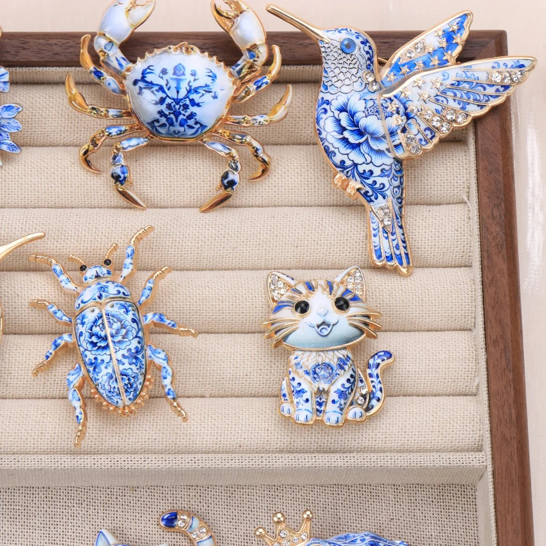 Chinese-style Blue-and-White Porcelain Pattern Brooches for Men and Women, Featuring Insect, Animal, Plant, and Floral Designs