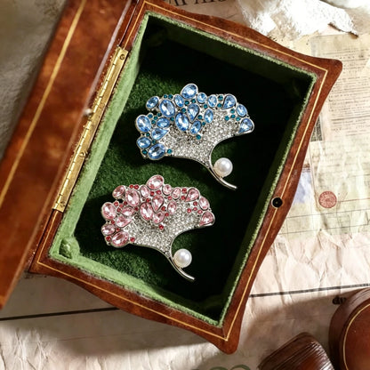 Baroque Luxury Ginkgo Leaf Design Brooch for Men and Women, Jewelry and Fashion Accessories, Wedding, Holiday, and Party Gifts