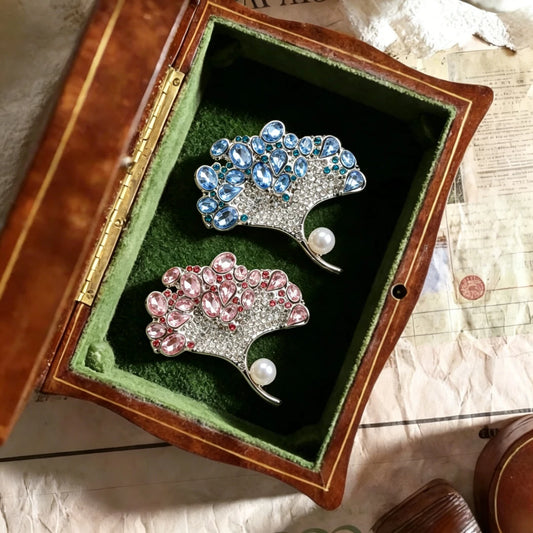 Baroque Luxury Ginkgo Leaf Design Brooch for Men and Women, Jewelry and Fashion Accessories, Wedding, Holiday, and Party Gifts
