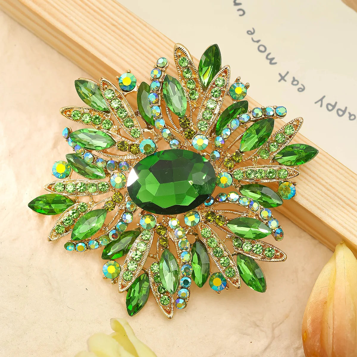 SKEDS Full Crystal Shining Boutique Flower Brooch Badges For Women Exaggerated Exquisite Decoration Pin Accessories
