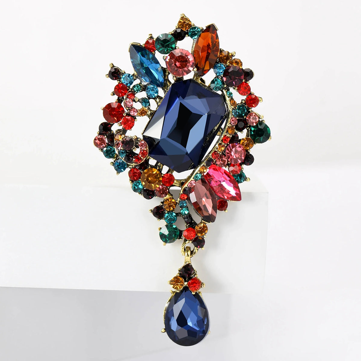 Crystal Glass Pendant Brooches for Women Unisex Rhinestone Flower Pins Banquet Party Backpack Gifts Jewelry Accessories