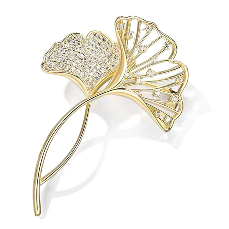 1PCS Ginkgo biloba leaf Brooch Luxury Temperament, Design Sense Niche, High-end Pin, Delicate Suit, Corsage Accessories