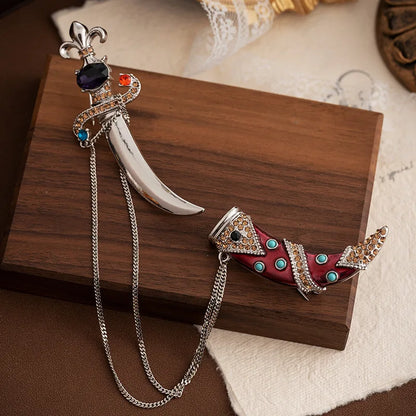 Vintage Women Men Crystal Antique Chains Badges Fashion Middle Design Palace Style Drip Oil Brooches Pines Buckles