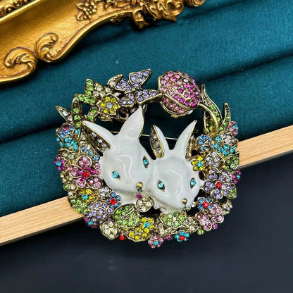 Women Men Medieval Palace Style Classic Heavy Industry Rhinestone Brooches Badges Retro Baroque Rabbit Duck Crystal Unisex Pins
