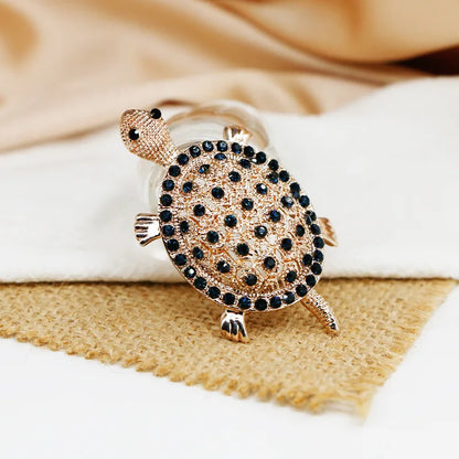SKEDS Fashion Women Men Luxury Rhinestone Turtles Brooch Pin Crystal Vintage Metal Animal Accessories Coat Badges Cute Brooches