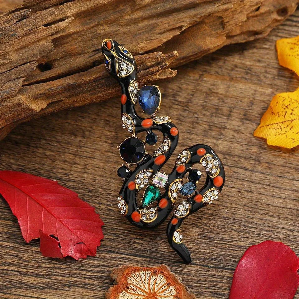 SKEDS Women Men Fashion Exquisite Colorful Rhinestone Snake Brooch Pin Elegant Lady Crystal Shining Animal Badges Corsages