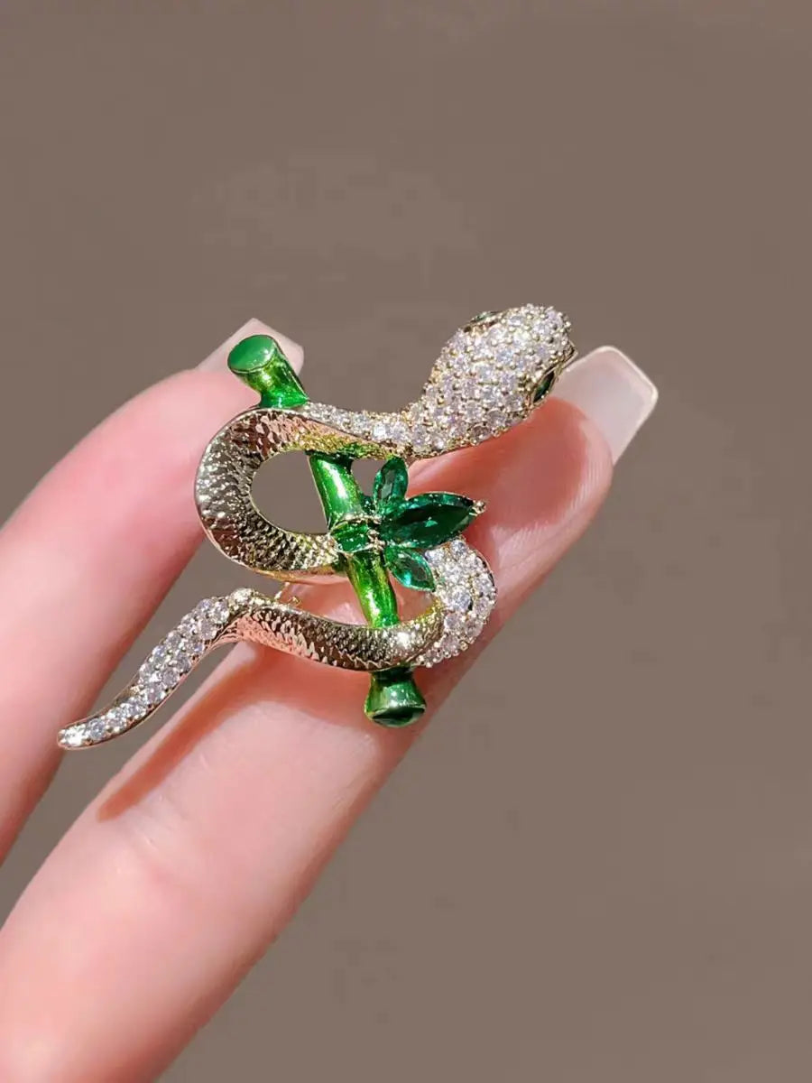 Clearance Price Snake Shape Brooches for Women Men Rhinestone Crystal Lapel Pin Clearance Sale