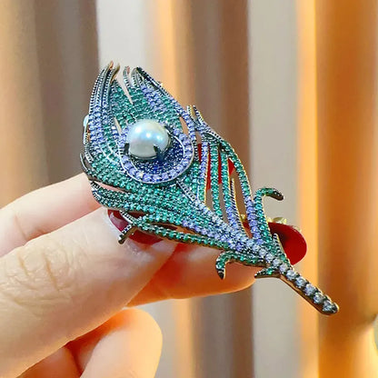 SKEDS Women Men Fashion Exquisite Crystal Feather Pearl Brooch Pin Elegant Classic Lady High-end Badges Accessories Gift