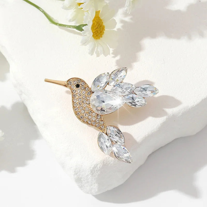 New Shiny Rhinestone Crystal Parrot Dove Bird Brooch Vintage Animal Badge Lapel Pin Suit Coat Dress Party Jewelry Gifts