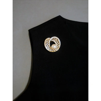 Vintage Round Rhinestone Pearl Geometric Brooch for Women Lapel Pin Versatile Party Accessories