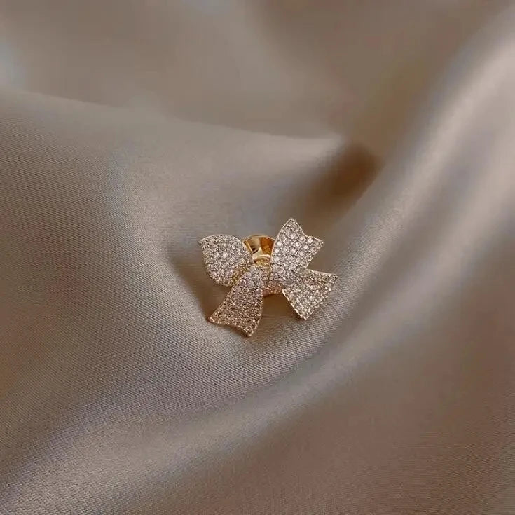 Cute Mini Brooch Pins Colorful Crystal Fruit Bowknot Flower Neckline Lapel Pin for Women Girls Buckle Jewelry Gifts