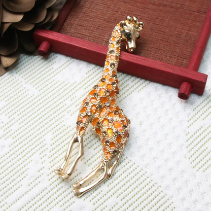 Baroque Luxury Beautiful Giraffe Animal Design Brooch for Men and Women, Jewelry Accessories, Wedding Holiday Party Gift
