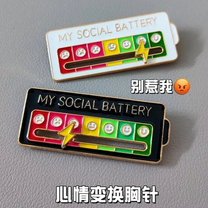 My Social Power Battery Brooch Social Power Enamel Badge Transform Mood Energy Brooche Alloy Badge Gift Brooches for Women Pin