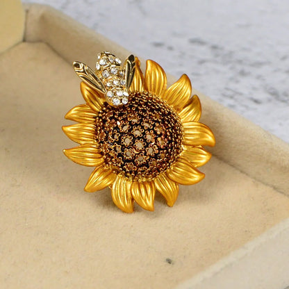 Trendy Elegant Sunflower With Rhinestone Bee Brooches For Women Men Daisy Flower Collar Insect Pins Badges Jewelry Accessories