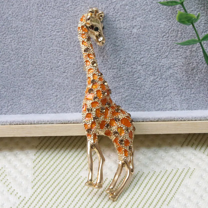 Baroque Luxury Beautiful Giraffe Animal Design Brooch for Men and Women, Jewelry Accessories, Wedding Holiday Party Gift