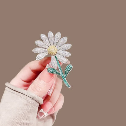 1Pc Exquisite Daisy Brooch for Men Women Dainty Plant Sunflower Shaped Pins Jewelry Trendy Accessories Party Gifts 2025