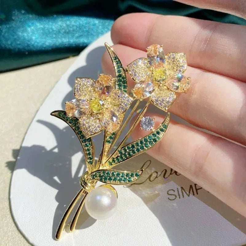 Luxury Orchid Narcissus Brooches for Women Vintage Crystal Flower Bouquet Pin Elegant Wedding Jewelry Gifts