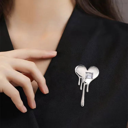 Fashion Simple Alloy Melting Heart Brooches For Women Unisex Crystal Square Enamel Love Heart Brooch Pins Casual Jewelry Gifts