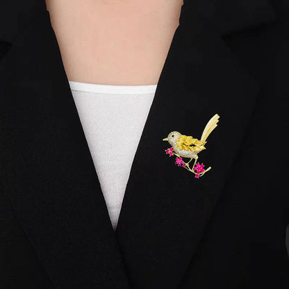 Colorful Rhinestone Auspicious Magpie Bird Brooches for Women Good Luck Badges Crystal Chinese Style Party Brooch Pins Gift