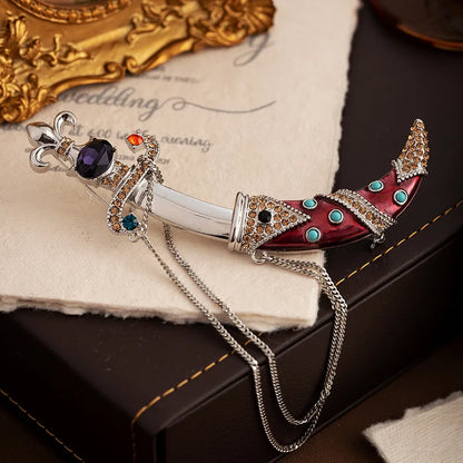 Vintage Women Men Crystal Antique Chains Badges Fashion Middle Design Palace Style Drip Oil Brooches Pines Buckles