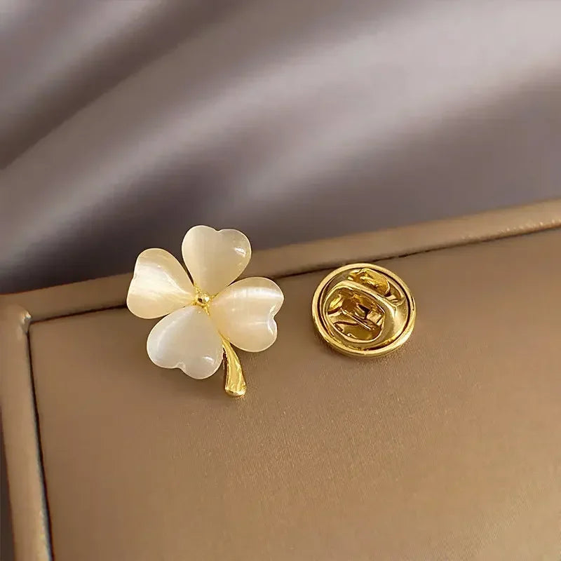 Fashion Brooch Flower Bow Brooches for Women Sweater Coat Clothing Accessories Metal Anti-glare Lapel Pin Fixed Clothes Pins