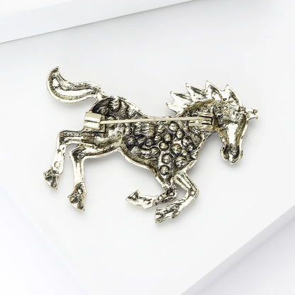 Beaut&Berry Classic Rhinestone Horse Brooches for Women Zodiac Animal Lapel Pins Casual Party Accessories New Year Gifts Friends