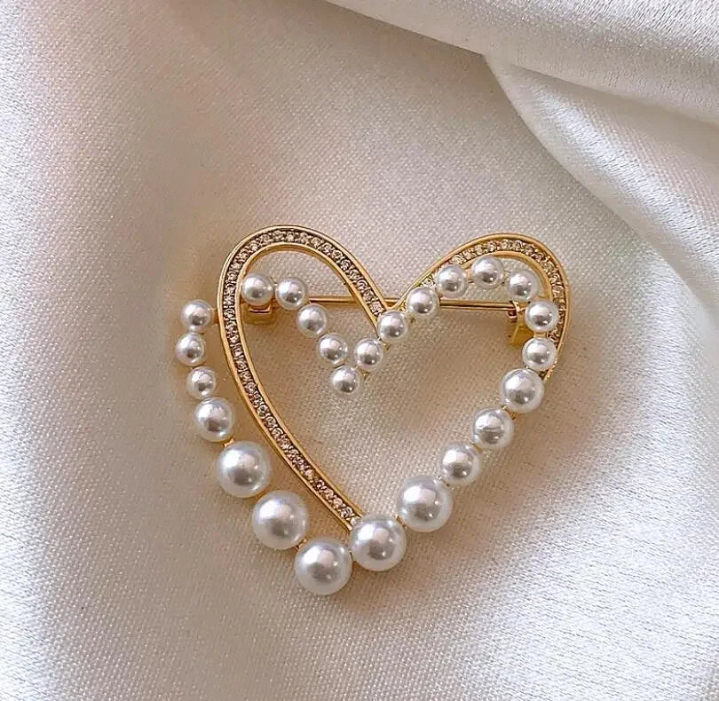 Exquisite Pearl Sunflower Brooches Lapel Pin Lady Rhinestone Flower Brooches Corsage Coat Wedding Jewelry for Women