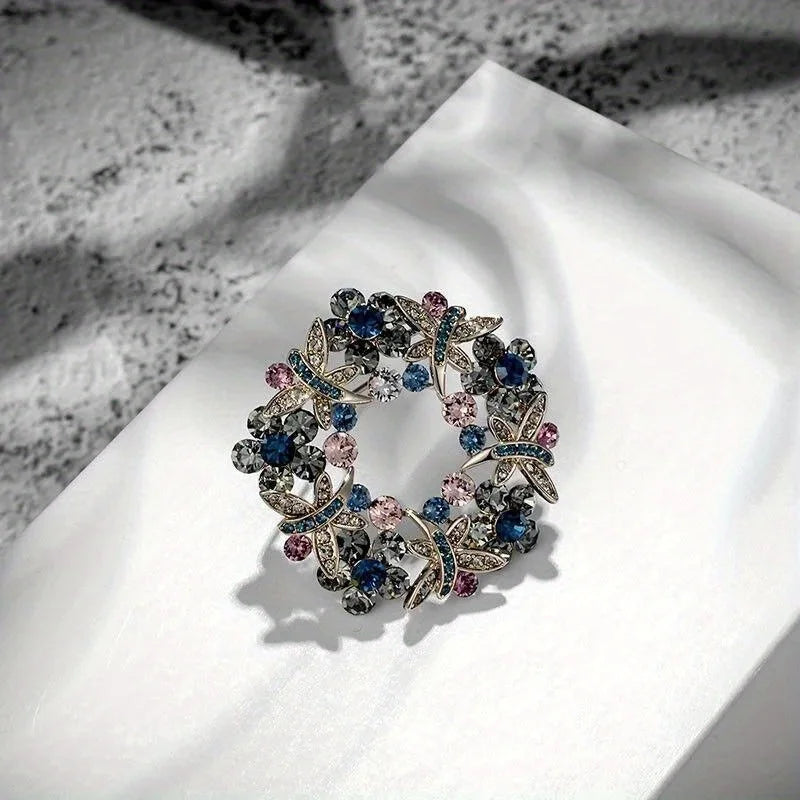 SKEDS High-end Women  Exquisite Crystal Flower Badges Pin Fashion Creative Luxury Rhinestone Shining Brooch Corsages