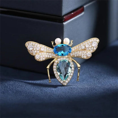 High-end Green Crystal Bee Brooches Laday Luxury Rhinestone Insect Collar Pins Hat Shawl Scarf Decor Fashion Jewelry Gifts