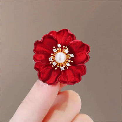Exquisite Red Flower Brooches Shiny Rhinestone Crystal Flower Plant Enamel Pins Party Jewelry Accessories Gifts 2026