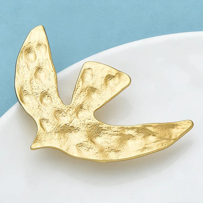 Wuli&baby Big Retro Pigeon Brooches For Women Unisex Simple Design Peaceful Dove Bird Party Casual Brooch Pins Gifts