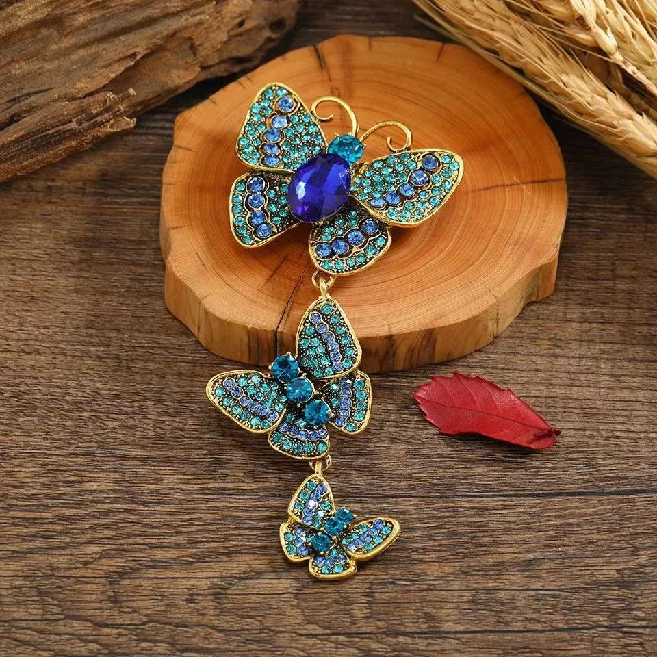 Women  Classic Vintage Luxury Crystal Butterfly Brooches Pins Exquistie Fashion Shiny Rhinestone Insect Series Accessories