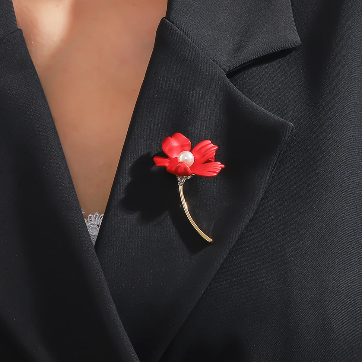 Stylish Charm Rose Brooch Shiny Rhinestone Flower Metal Women Brooch Lapel Pin Wedding Party Jewelry Accessories Gifts