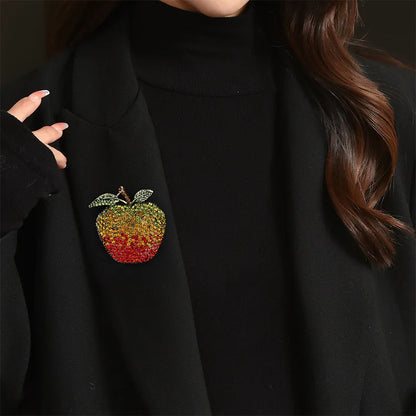 Baroque Luxury Apple Fruit Design Brooch for Men and Women, Jewelry Accessories, Wedding, Holiday, and Party Gift