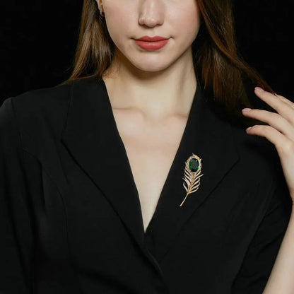 New Green Yellow Crystal Feather Lapel Pin for Women Men Inlaid Cubic Zirconia Coat Suit Accessories New Year Jewerly Gifts