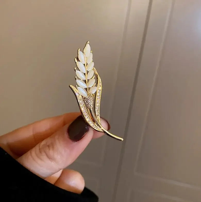 Exquisite Pearl Sunflower Brooches Lapel Pin Lady Rhinestone Flower Brooches Corsage Coat Wedding Jewelry for Women