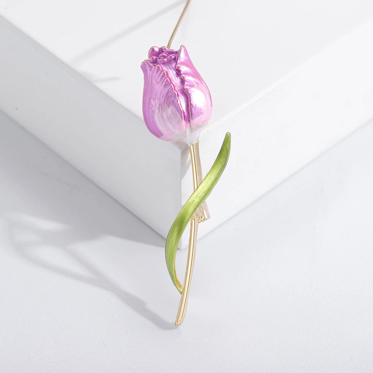 Luxury Pearl Enamel Flower Brooches for Women 4-color Botanical Pins Elegant Casual Accessories Perfect Gifts