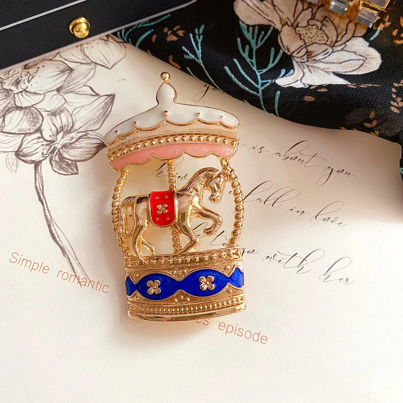 Baroque Luxury Carousel Design Brooch for Men and Women，Jewelry Accessories Pins，Wedding Holiday Party Couple Surprise Gift