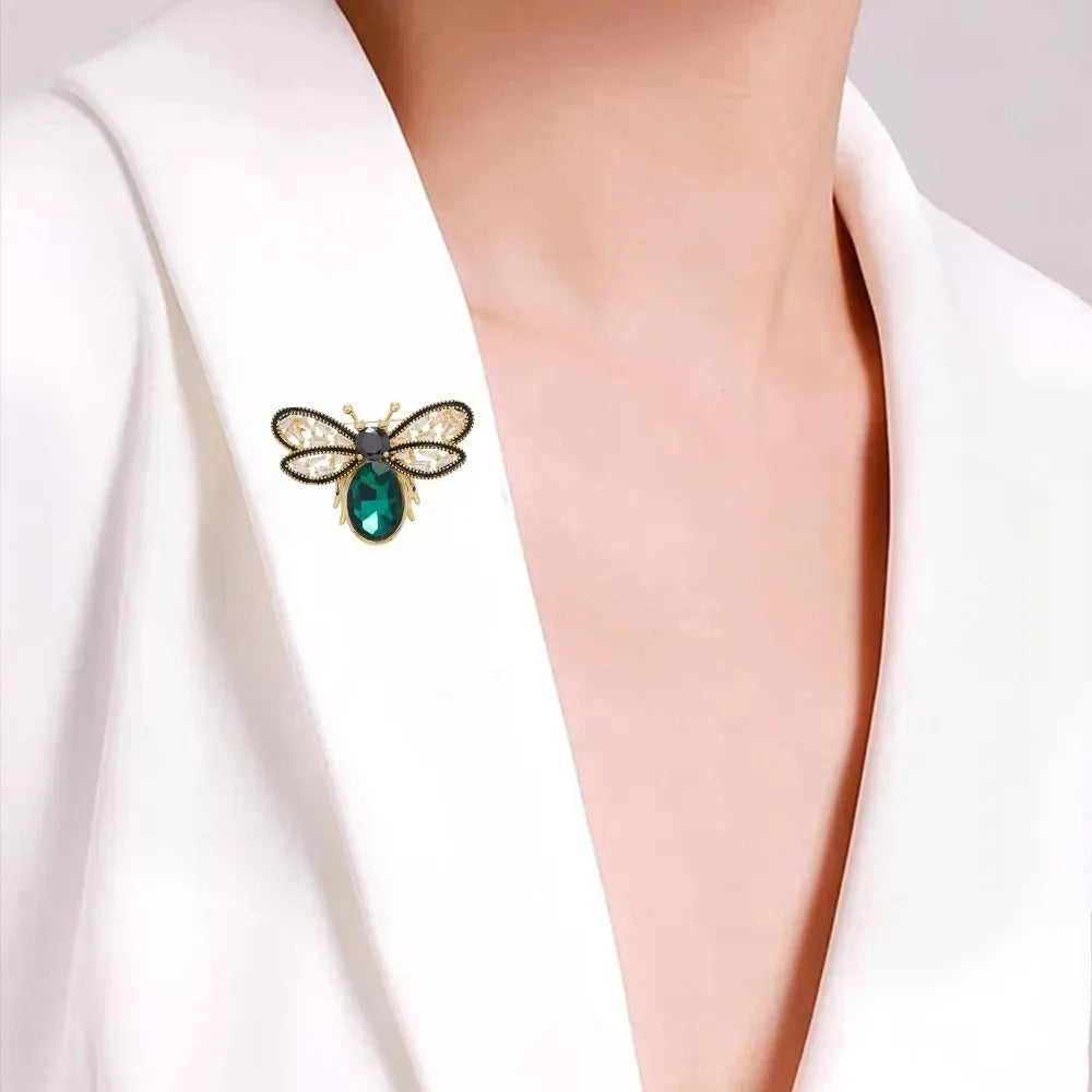 High-end Green Crystal Bee Brooches Laday Luxury Rhinestone Insect Collar Pins Hat Shawl Scarf Decor Fashion Jewelry Gifts