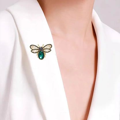 High-end Green Crystal Bee Brooches Laday Luxury Rhinestone Insect Collar Pins Hat Shawl Scarf Decor Fashion Jewelry Gifts