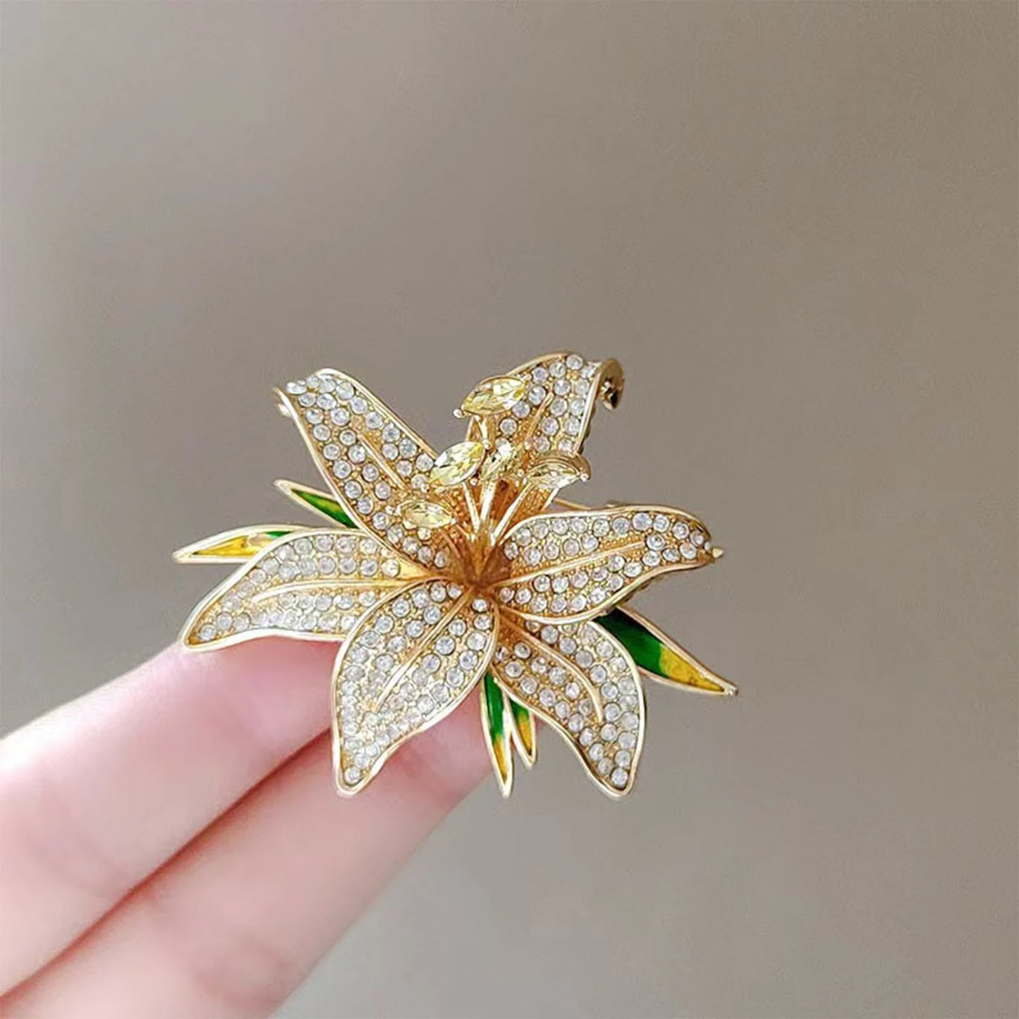 Luxurious Lily Flower Brooch Elegant and Simple Style Versatile Pin Collar Fashionable Accessory