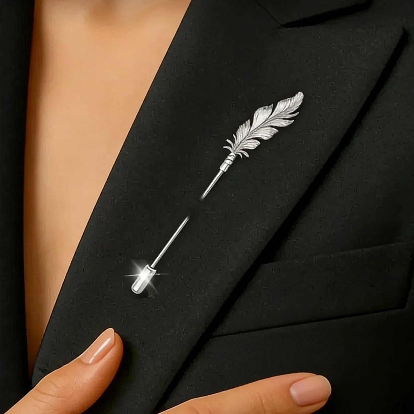 Beaut&Berry Luxury Glossy Feather Brooches for Women Unisex Creative Pins Casual Party Jewelry Accessories Gifts Decoration