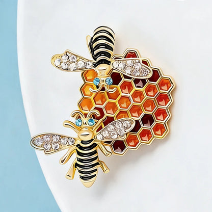 Wuli&baby Lovely Honeycomb And Bees Brooches For Women Unisex Rhinestone Enamel Insects Party Office Clothes Brooch Pins Gifts
