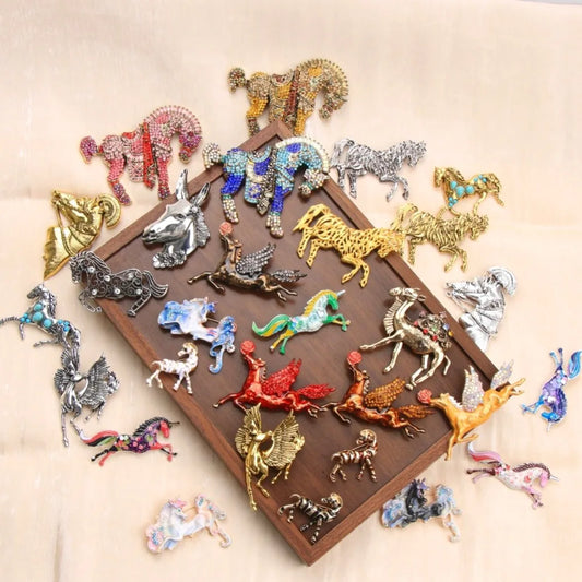 Luxury Vintage Horse Year Warhorse Unicorn Animal Design Brooch for Men and Women, Jewelry Accessories, Wedding HolidayPartyGift