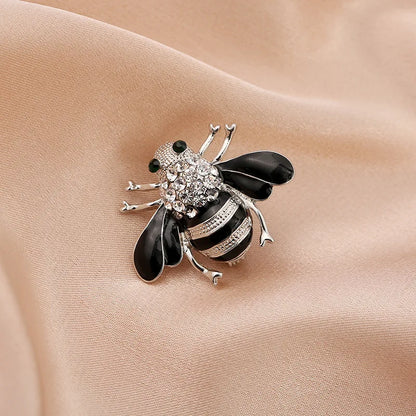 SKEDS Luxury Vintage Women Crystal Cute Enamel Bee Brooches Pins Baroque Pearl Insect Jewelry Brooch For Lady Badges Lapel Pins