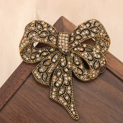 Baroque-Style Luxury Bow Brooch for Men and Women, Jewelry and Fashion Accessories, Perfect for Holidays and Parties