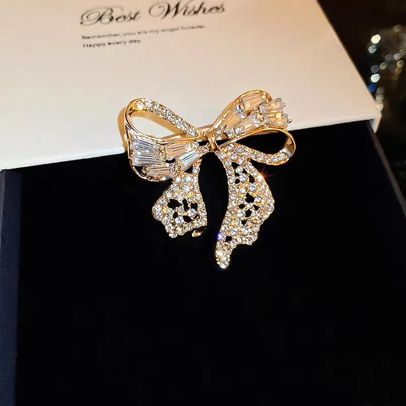 Colorful Rhinestone Auspicious Magpie Bird Brooches for Women Good Luck Badges Crystal Chinese Style Party Brooch Pins Gift