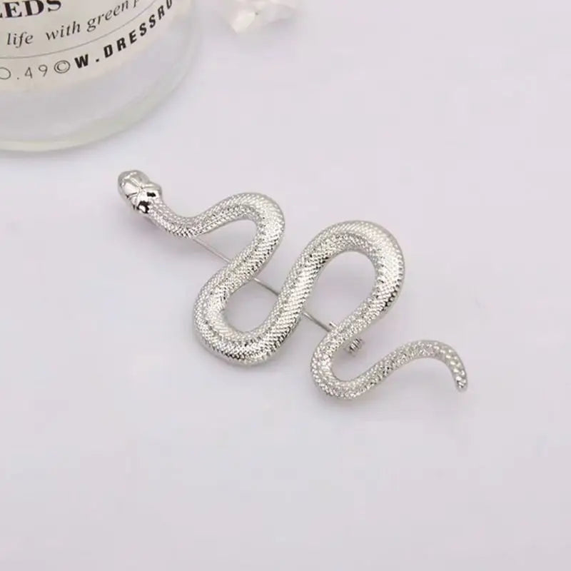SKEDS Women Men Fashion Exquisite Colorful Rhinestone Snake Brooch Pin Elegant Lady Crystal Shining Animal Badges Corsages