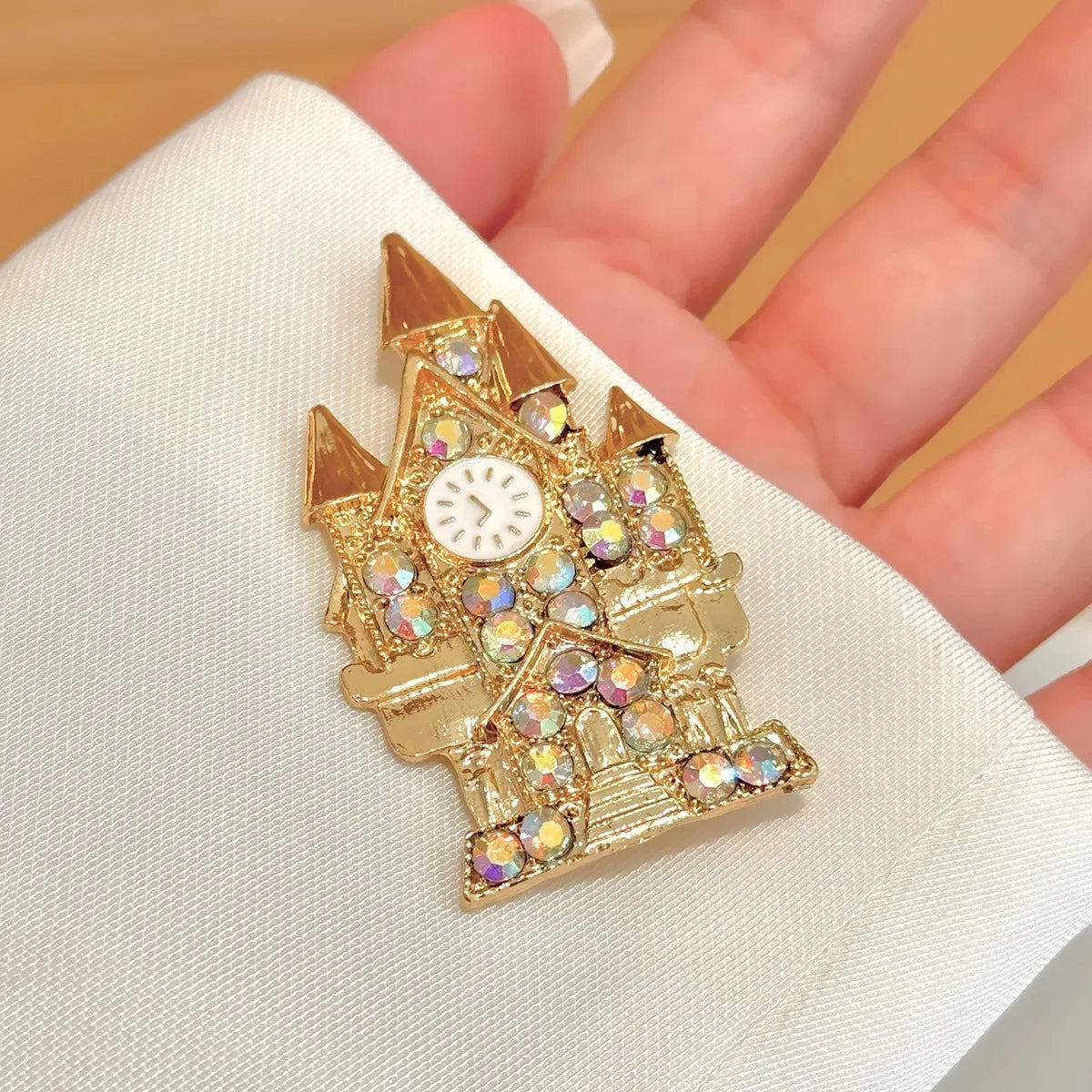 New Design Magic Castle Rhinestone Brooch Crystal Lapel Pin For Women Men Fashion Jewelry Accessories Gift