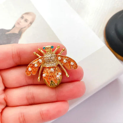 SKEDS Luxury Vintage Women Crystal Cute Enamel Bee Brooches Pins Baroque Pearl Insect Jewelry Brooch For Lady Badges Lapel Pins